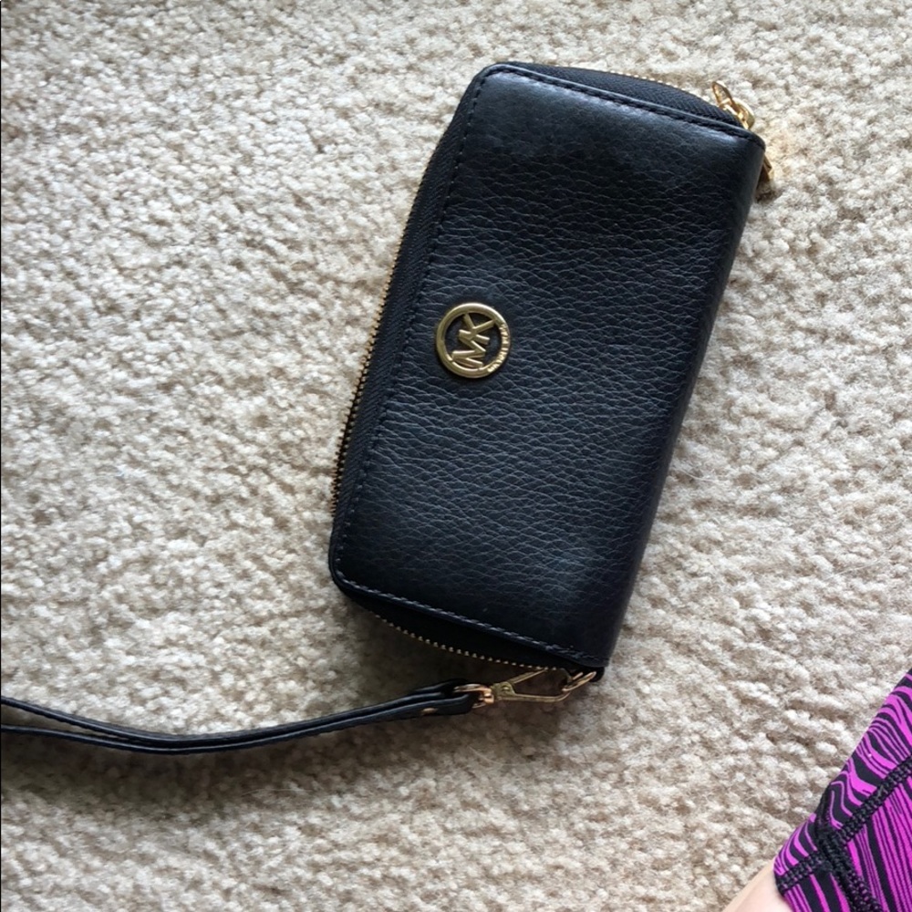 Michael Kors wristlet